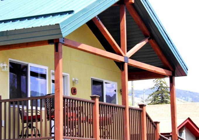 Yellowstone Riverside Cottages Gardiner Dış mekan fotoğraf